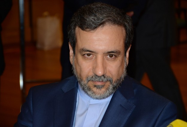 عراقچی: اگر طرح اجرای برجام در مجلس تصویب شود باید به شورای نگهبان برود