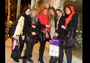 کمپین "لباس تنگ نپوشیم" راه می‌افتد