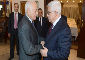 گفتگوی تلفنی محمود عباس و نبیل العربی درباره اوضاع فلسطین