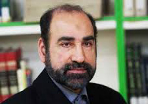 عاشورا یک مکتب بزرگ انسان ساز است