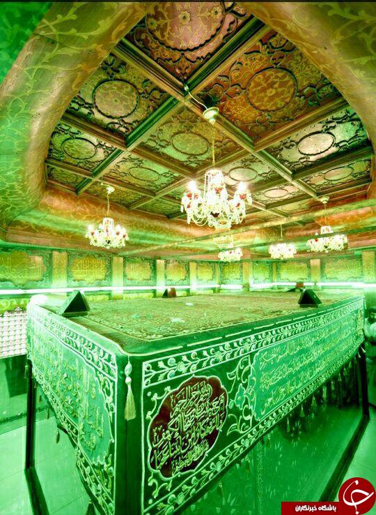 نمایی از داخل ضریح سیدالشهدا ( علیه السلام)