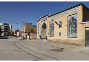 حسینیه کوی قصابان همدان در ماه محرم برو بیایی دارد