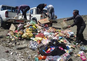 امحاء یک تن مواد غذایی فاسد در شهرستان کوثر