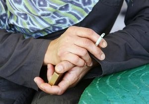 علل گرایش زنان به اعتیاد