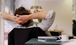 در محل کار چه کارهایی انجام دهیم تا کمردرد نگیریم؟