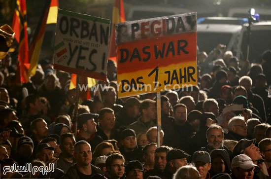 درگیری هواداران و مخالفان جنبش ضد اسلامی پگیدا در آلمان+ تصاویر