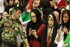 نوری: ورود بانوان به سالن‌های والیبال کماکان ممنوع است