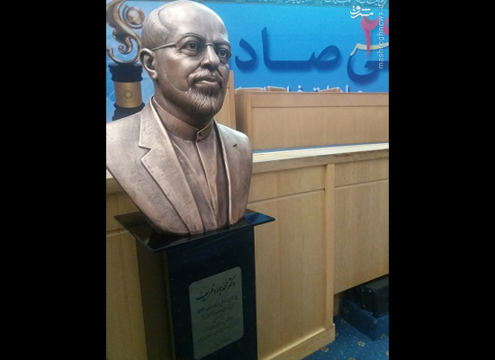 مجسمه ظریف رونمایی شد +عکس