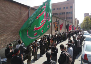 برگزاری دسته عزاداران حسینی در دانشگاه صنعتی شریف
