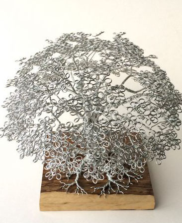 مجسمه هایی  زیبا به شکل درخت از جنس سیم + عکس
