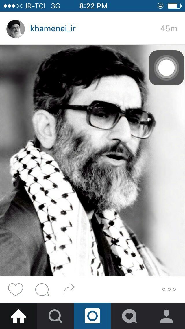 عکس پرتره رهبری در جوانی