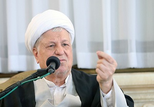 آیت‌الله هاشمی‌رفسنجانی: من یک روستایی هستم/ دانشگاه آزاد را به زور پس گرفتیم