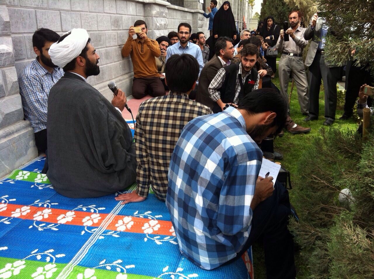 گردهمایی اعتراضی به جزئیات برجام در مقابل بهارستان+ تصاویر