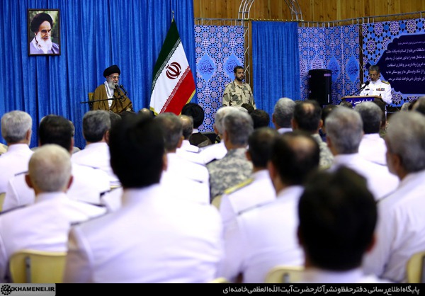 چنان اقتداری ایجاد کنید که دشمن جرأت خیال تعرض را هم نداشته باشد/ دشمن به‌دنبال تسلیم نظام اسلامی است با کوتاه آمدن، دشمنی‌ها برطرف نمی‌شود
