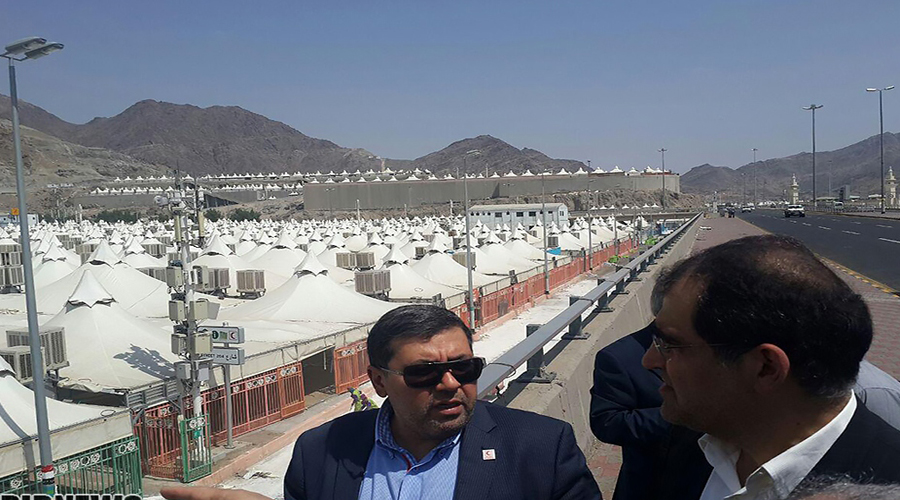 وزیر بهداشت صبح امروز از محل فاجعه منا بازدید کرد