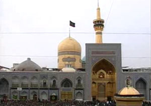 حرم امام رضا در سوگ امام حسین گریان شد + فیلم