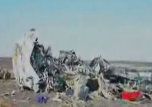اولین فیلم منتشر شده از محل سقوط هواپیمای مسافربری روسیه در مصر