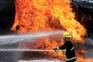 آتش سوزی در انبار کپسول های گاز در جاده ورامین