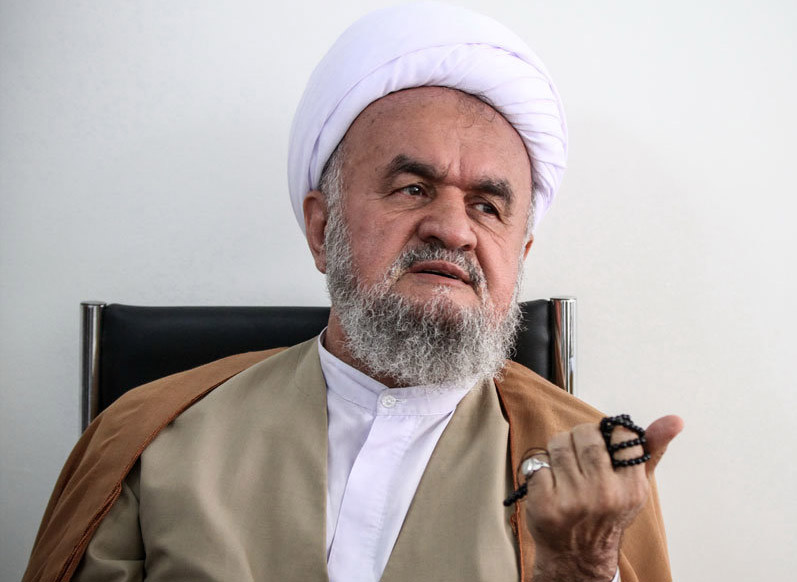 دست برداشتن آمریکا از سلطه توهمی بیش نیست