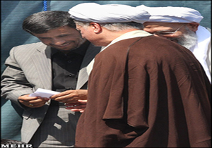 رونمایی از پیام احمدی‌نژاد به آیت‌الله هاشمی