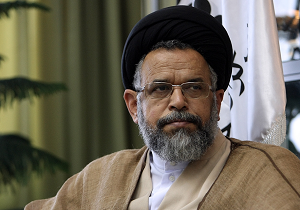 حق نداریم در زندگی شخصی افراد سَرک بکشیم