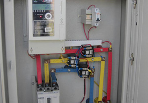 تجهیز چاه های آب مجاز شهرستان کبودرآهنگ به  کنتور های هوشمند آب و برق