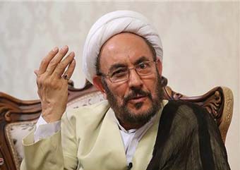 دایرةالمعارف زبان‌های مختلف اقوام ایرانی تنظیم می‌شود