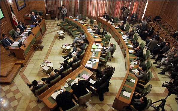 بالارفتن دیوار دفاعی 