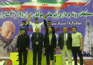 درخشش وزنه بردار کردستانی دررقابت های کشوری