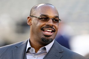 بازیکن مشهور NFL به زندان افتاد