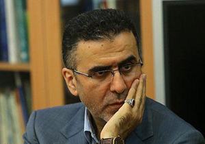 رئیس سازمان سینمایی وارد نمایشگاه مطبوعات شد
