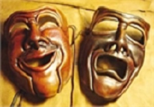 غروب ابری پاییز روی صحنه