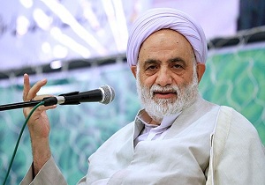 مراقب گوساله‌های سامری در فضای مجازی باشیم