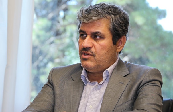 پشت "زنجانی" هنوز به افرادی گرم است/ باید به "آمرین" جریان زنجانی هم توجه شود