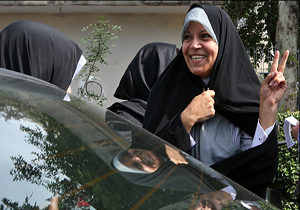 فائزه هاشمی: من، محسن و فاطمه در انتخابات مجلس کاندیدا خواهیم شد
