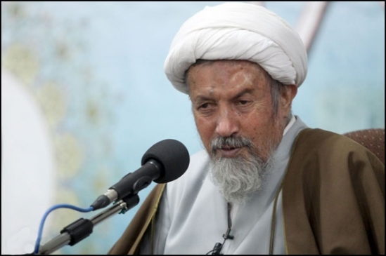 آیت‌الله مومن:کار پدافند مقابله با نفوذ کفار است