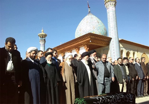 پیکر احمد نجابت در حرم مطهر شاهچراغ(ع) تشییع شد