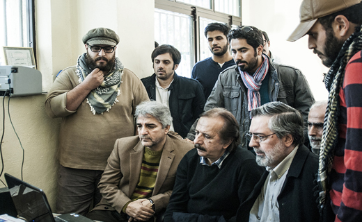بازدید مجید مجیدی از پشت&zwnj;صحنه فیلم &laquo;ایستاده در غبار&raquo; +تصاویر