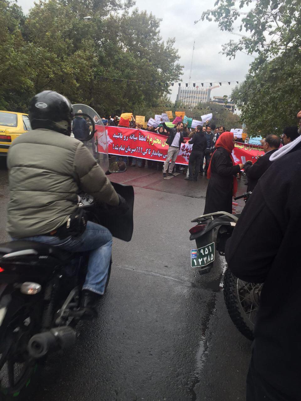 تجمع سهام داران پدیده شاندیز مقابل دادستانی کل کشور