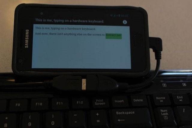 5 کاری که می توانید با استفاده از USB OTG انجام دهید///در حال کار