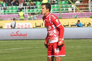 نامه پرسپولیس به فدراسیون و سازمان لیگ برای صادقی