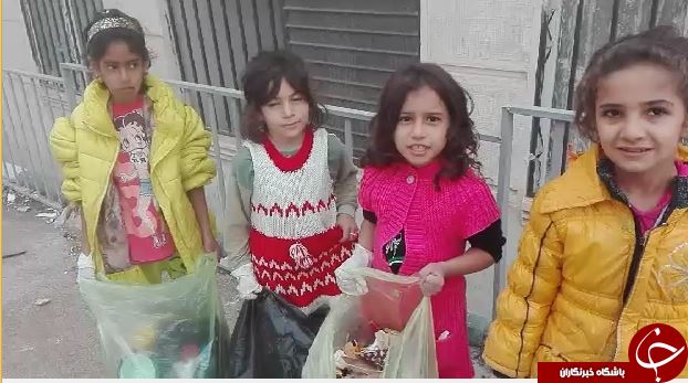 جمع آوری زباله با دستان فرشتگان کوچولو + فیلم
