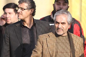 حضور طاهری در منزل هادی نوروزی و درخواست برای درآوردن لباس مشکی