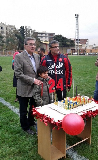 گزارش تولد هانی نوروزی در تمرین پرسپولیس+ عکس