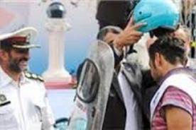 4000کلاه ایمنی و شبرنگ در محورهای ارتباطی سیستان وبلوچستان توزیع شد