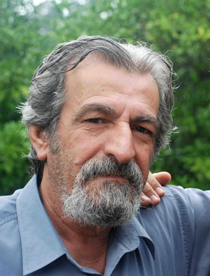 گروهی از هنرمندان تنها به فکر فروش آثار خود هستند