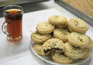 محک بانوان کرمانی در طبخ شیرینی و غذای سنتی
