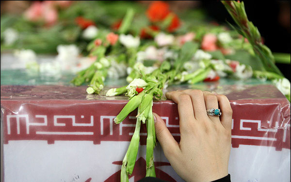 مراسم تشییع و تدفین شهیدان گمنام در دانشگاه شهید رجایی آغاز شد