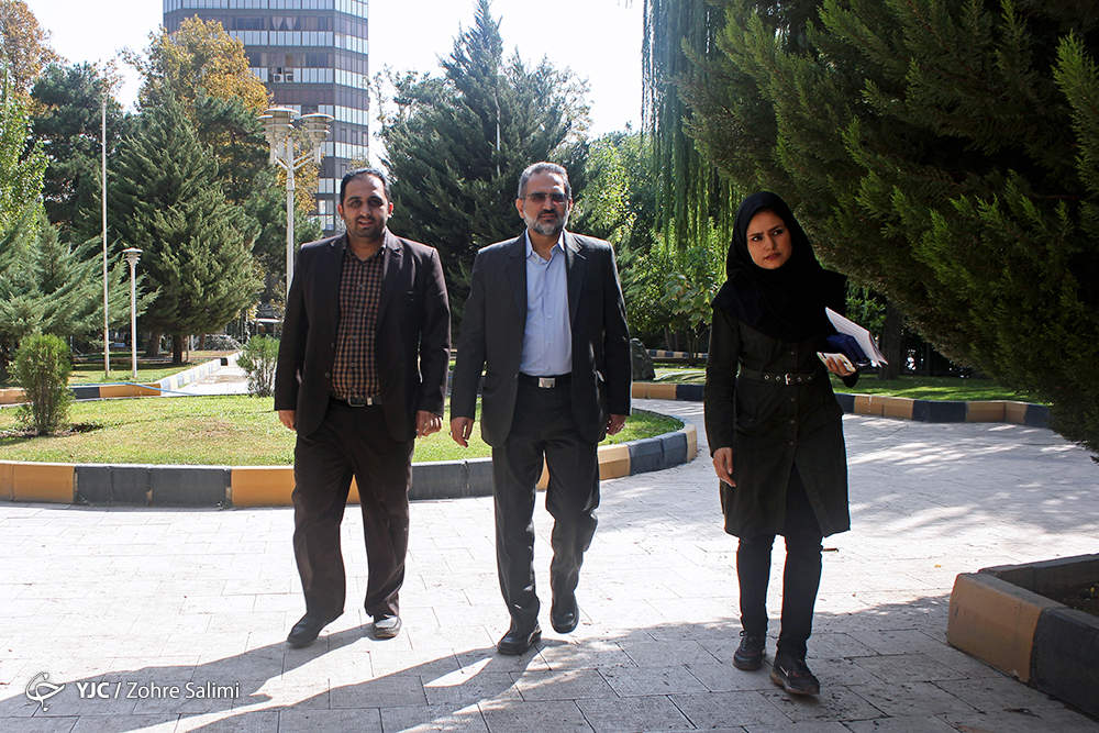 با جدایی اصولگرایان دیگران بهره می&zwnj;برند/اگر بخواهیم در سیاست خارجی از موضع ضعف برخورد کنیم نتیجه&zwnj;ای حاصل نخواهد شد/ جبهه یکتا هنوز به جمع بندی فعالیت سیاسی نرسیده است/ احمدی نژاد در تصمیم گیری مردم در انتخابات تاثیرگذار است/ مردم به احمدی نژاد علاقه دارند/ سکوت احمدی&zwnj;نژاد به نفع مصلحت کشور است/ در زمان انتخابات خیلی از مسائل باید به مردم گفته شود/ دولت فعلی سیاه&zwnj;نمایی&zwnj;ها و اتهام&zwnj;هایی را به دولت نهم و دهم وارد کرده است/ وزرای سابق در زمان انتخابات باید واقعیت&zwnj;ها را برای مردم مطرح کنند/ احمدی&zwnj;نژاد در جریان انتخابات باید به صمیمیت هر چه بیشتر کمک کند/ حضور احمدی&zwnj;نژاد در انتخابات بحث&zwnj;های اختلافی را مطرح می&zwnj;کند/ جذب اصولگرایان به سمت احمدی&zwnj;نژاد منتفی است/ اصلاح&zwnj;طلبان فکر می&zwnj;کنند دولت در موضوع برجام فتح&zwnj;الفتوحی انجام داده است/
