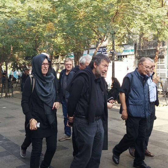 حجاب گردشگران اروپایی در روز عاشورا + عکس